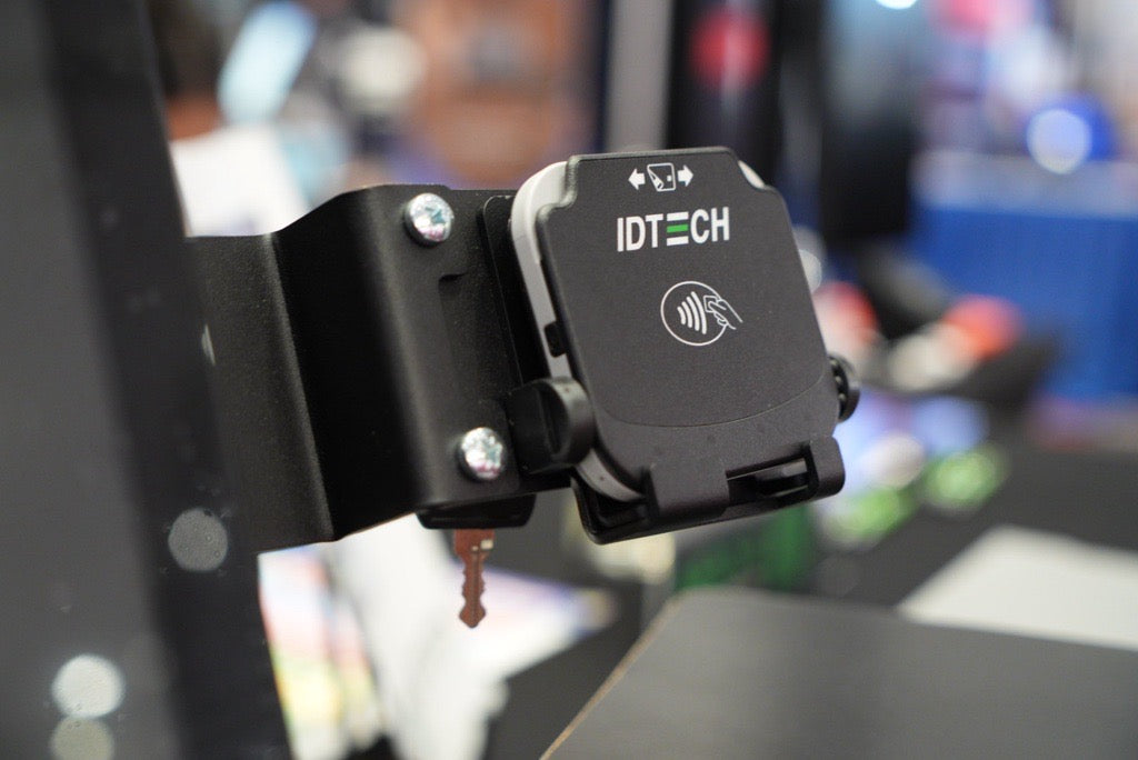 ID TECH VP3350 VESA Flat Key Locking Mount for Volcora Dual Screen POS