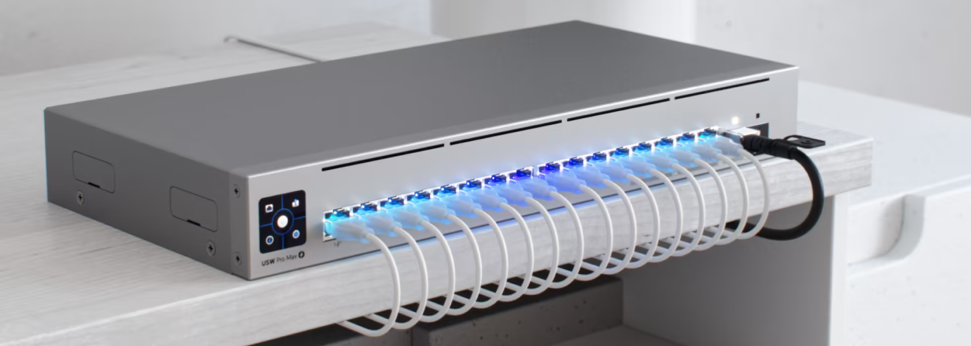 Ubiquiti Pro Max 16 PoE Modem - New